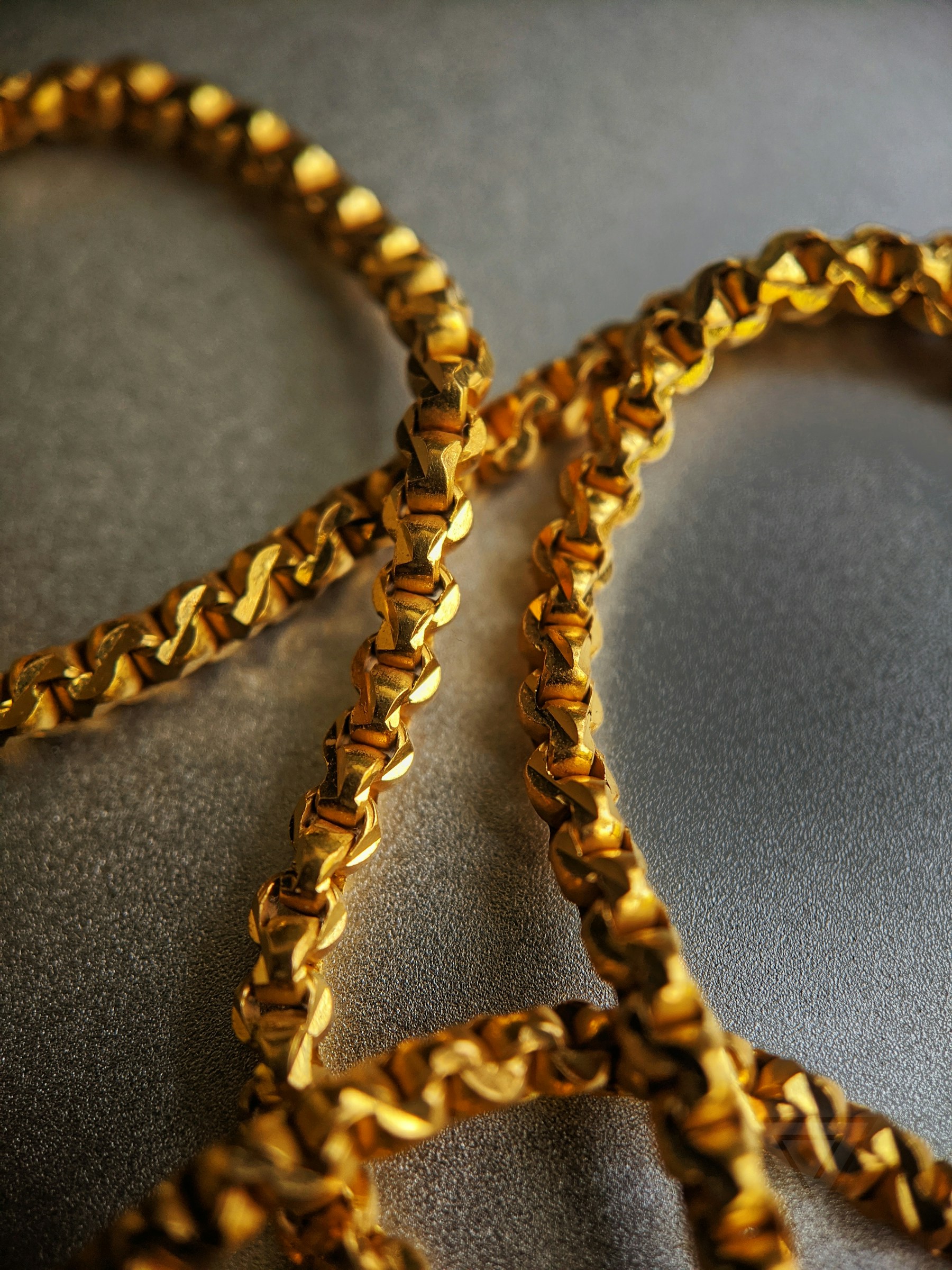 Cadena de oro 18 kilates estilo Cartier